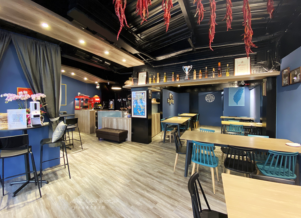 Shilin Tianmu Gourmet Restaurant | Bistro Italian Tavern here is a great place for a casual drink and meal in Taipei. Enjoy the delicious taste of our champion pizza. On holidays, we offer late-night dining and occasional buy-one-get-one-free drink deals!