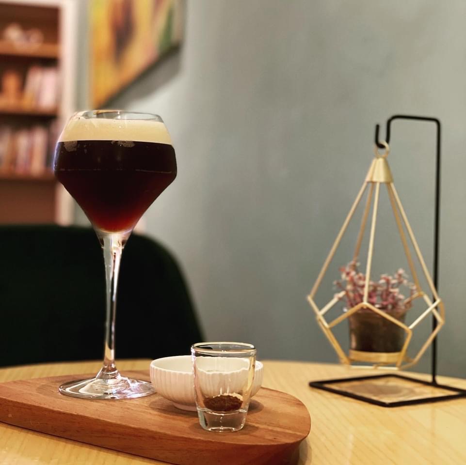 "Must-Visit French Dessert Coffee Shop in Luodong"