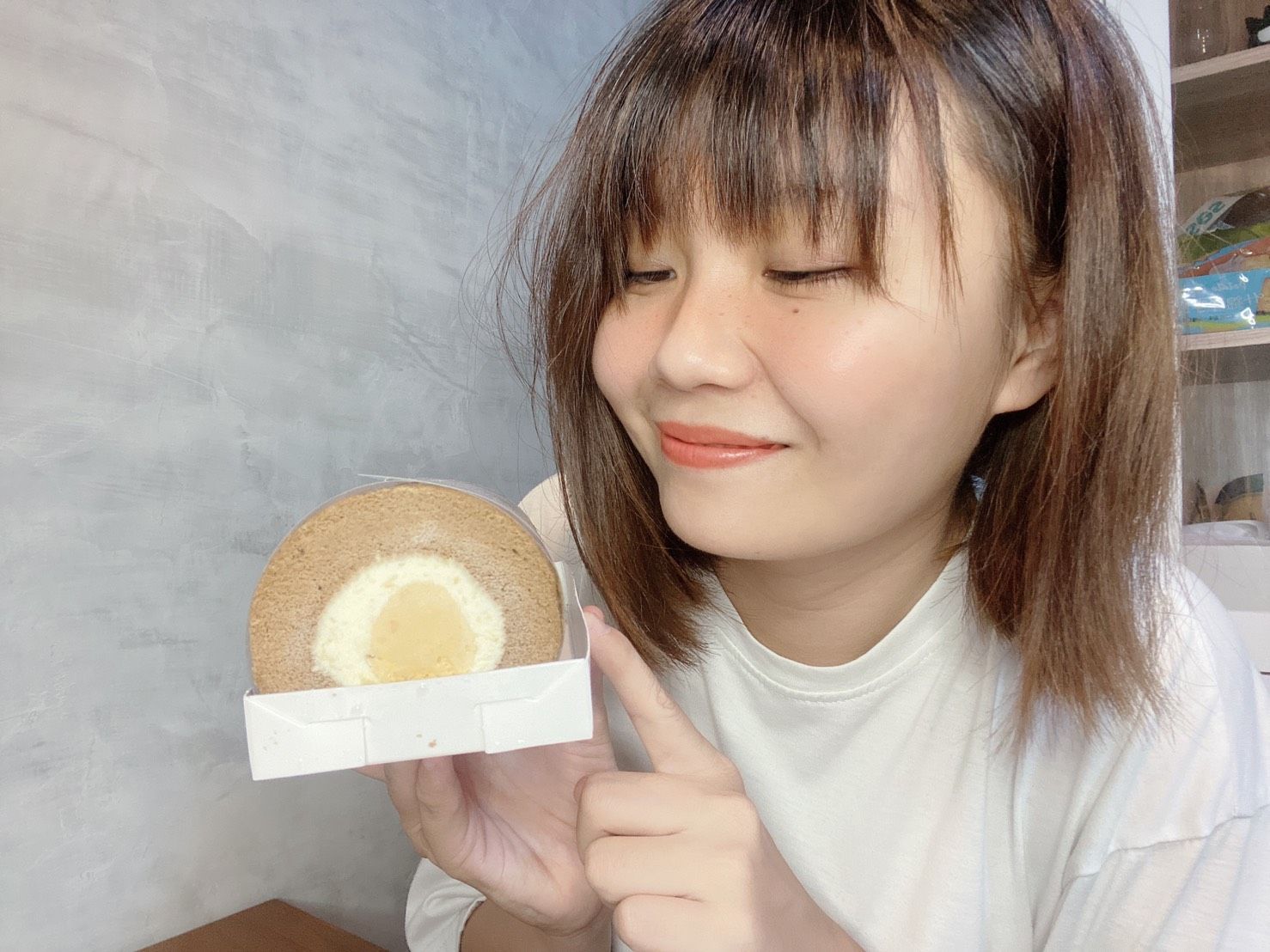 [West District, Taichung] Kinber Handmade | Pineapple Salted Egg Yolk Swiss Roll | A Must-Try for Salted Egg Yolk Lovers | New Mid-Autumn Festival Gift Option | Sweet but Not Cloying, Delicious and Photogenic | Specializing in Swiss Rolls