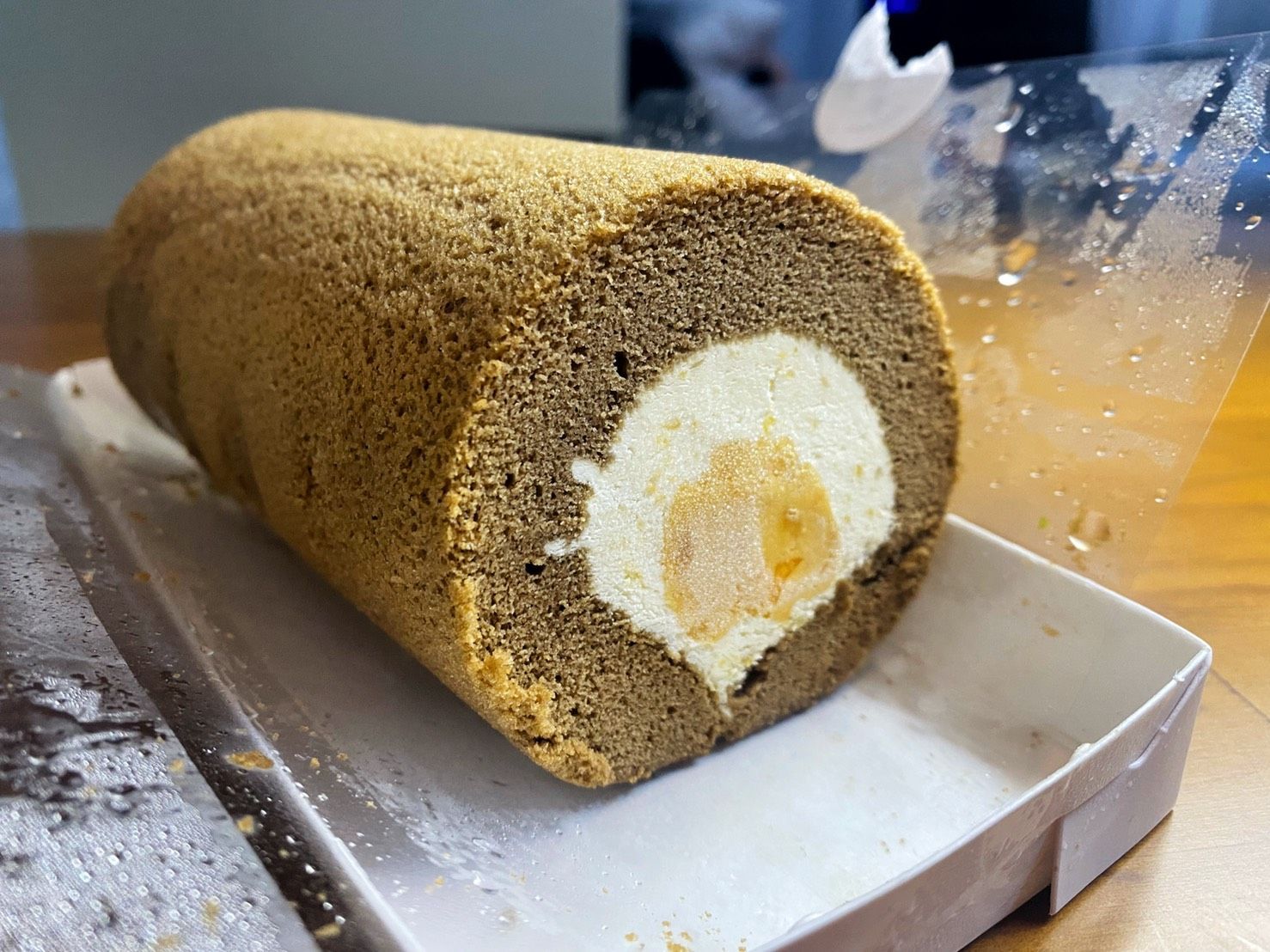 [West District, Taichung] Kinber Handmade | Pineapple Salted Egg Yolk Swiss Roll | A Must-Try for Salted Egg Yolk Lovers | New Mid-Autumn Festival Gift Option | Sweet but Not Cloying, Delicious and Photogenic | Specializing in Swiss Rolls