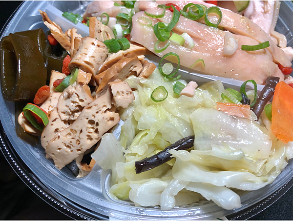 【Taipei Food Delivery】 Zhongqing Business - Delivery Bento x Zhongqing Fried Pork Ribs + Delicious Shrimp Rice & Scallion Oil Chicken + Whiskey Beef Stew║Shandao Temple Food, Zhongzheng District Food