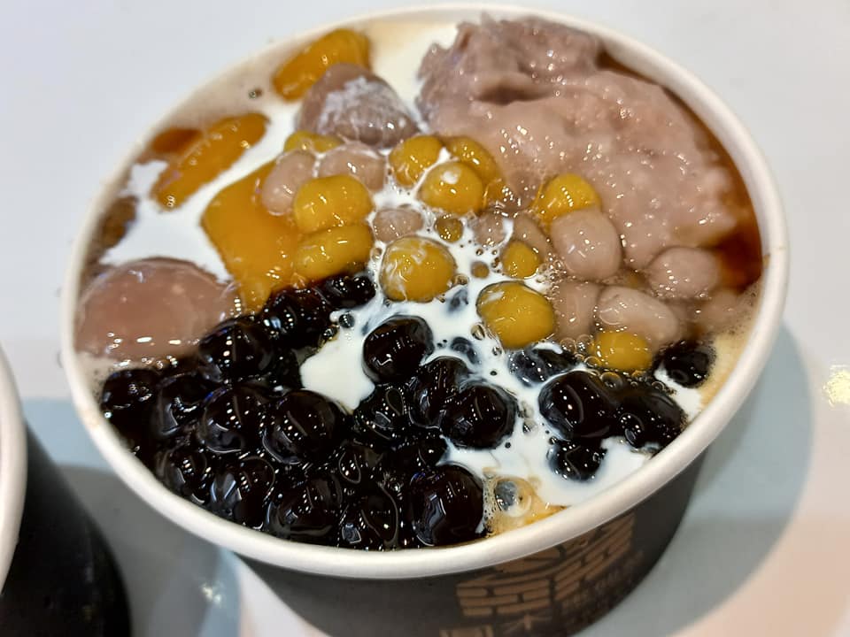 Log Ball Tender Grass Jelly - Original Store - Taro Balls, Tender Grass Jelly Specialty Shop