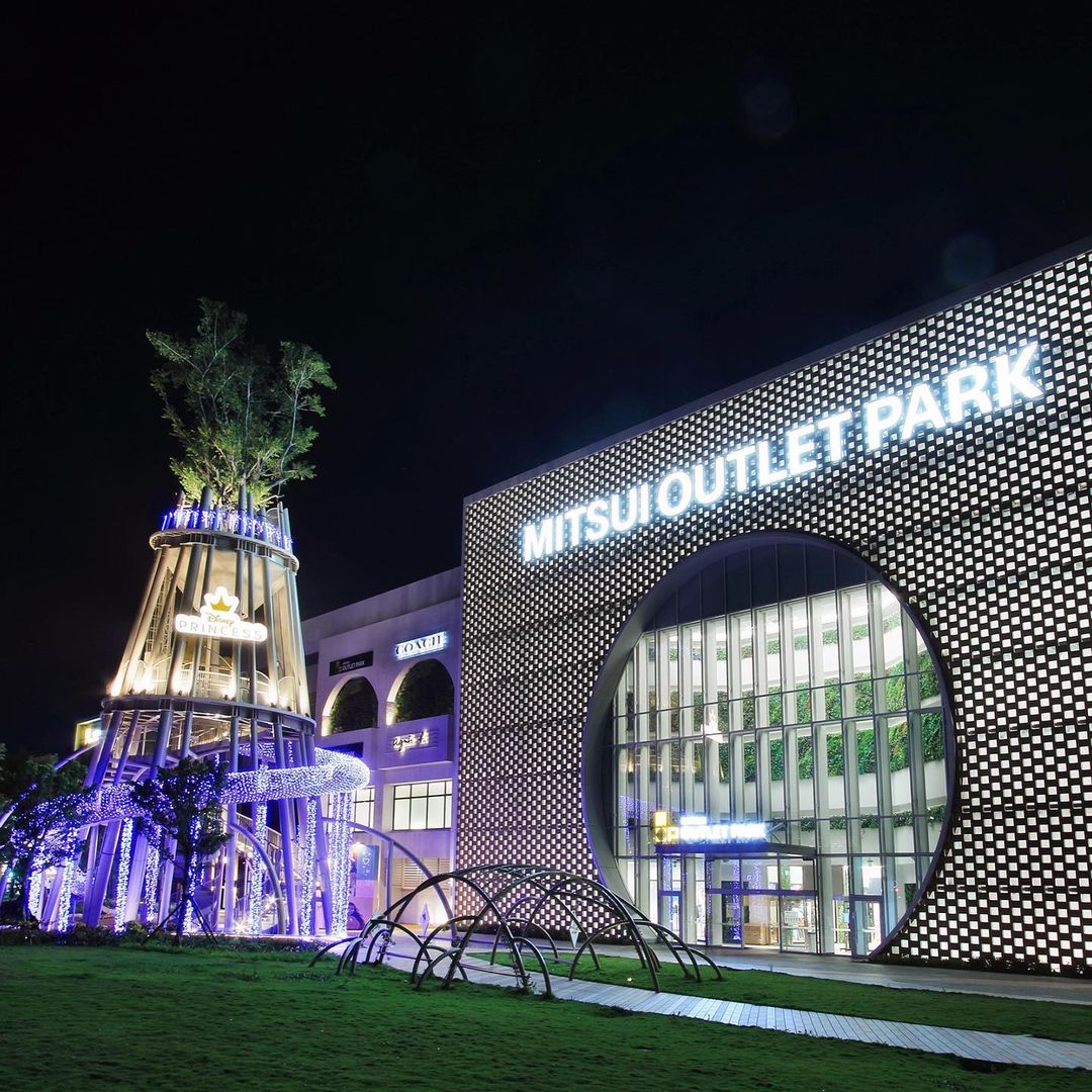 【Tainan】Disney Princesses Appear at Mitsui OUTLET! Lighting Up a "7-Meter High Christmas Tree", Snow White, Cinderella, and Elsa Accompany You to Celebrate Christmas