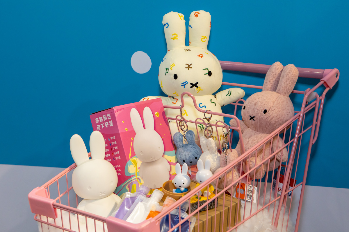 【Taipei】Scream-worthy cuteness! The "Playful Bunny Miffy Creative Exhibition" is officially underway. Miffy Phonetic Dolls, Big Head Charms, and more are waiting for you to collect!