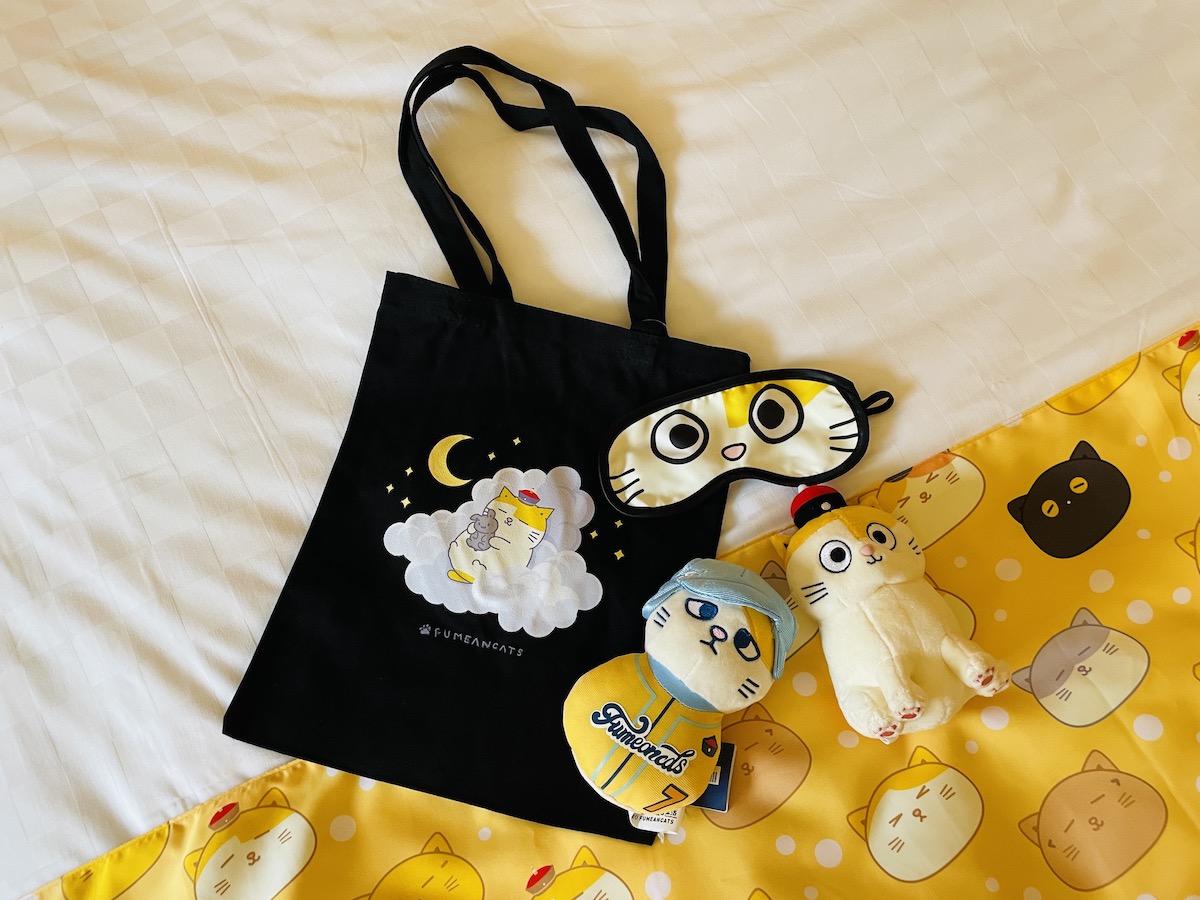 【Tainan】Cat Lovers, Scream! Funta Comics Hotel Launches 6 "Yellow Ah Ma Comes to Funta" Themed Rooms. Stay and Receive Super Cute Ah Ma Style Eye Masks, Canvas Bags, and Dolls.