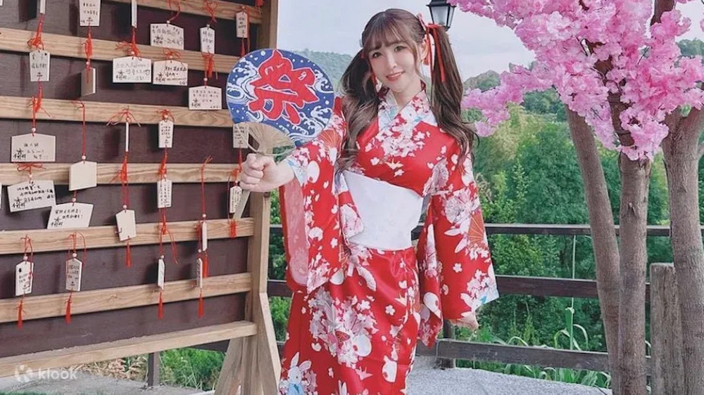 "Across Taiwan: The Beauty of Taiwan Unveiled! 7 Stunning Cherry Blossom Viewing Spots for Spring Revealed. Experience the Pink Romance Without Having to Travel to Japan!"