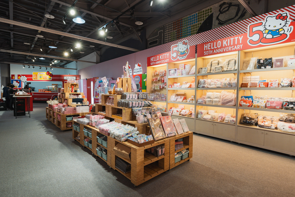 【Taipei】Cuteness Overload! The "HELLO KITTY 50th Anniversary Exhibition" Kicks Off. With Super-Sized KITTY Installations and Exclusive Merchandise, It
