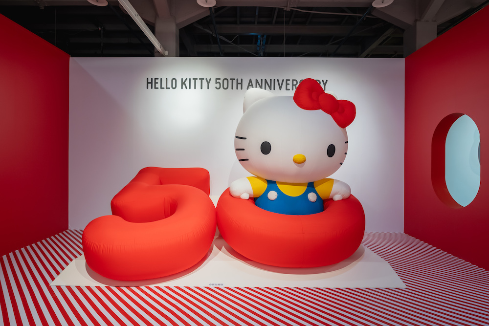 【Taipei】Cuteness Overload! The "HELLO KITTY 50th Anniversary Exhibition" Kicks Off. With Super-Sized KITTY Installations and Exclusive Merchandise, It