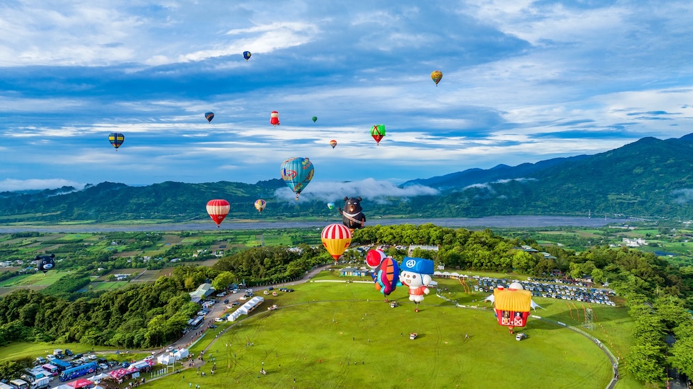 "Up, Up and Away in Taitung! The 2024 Taitung International Hot Air Balloon Festival is About to Kick Off. Get Ready for Drone Shows, Fireworks, and a Spectacular Light and Music Concert!"